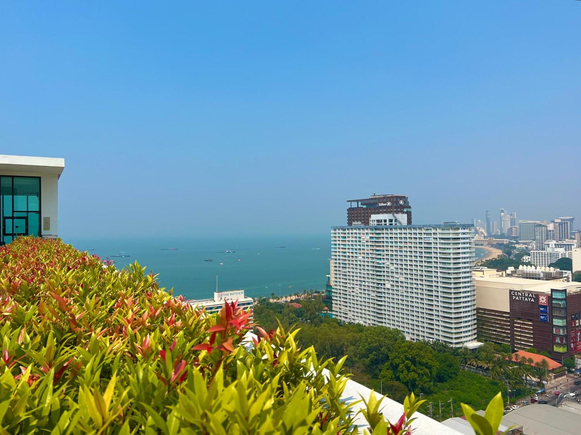 Sea View Pattaya Beach @The Base Central Pattaya ภายนอก รูปภาพ